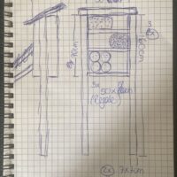 Skizze einjes Holzkastens mit Regalbrettern von zwei Seiten